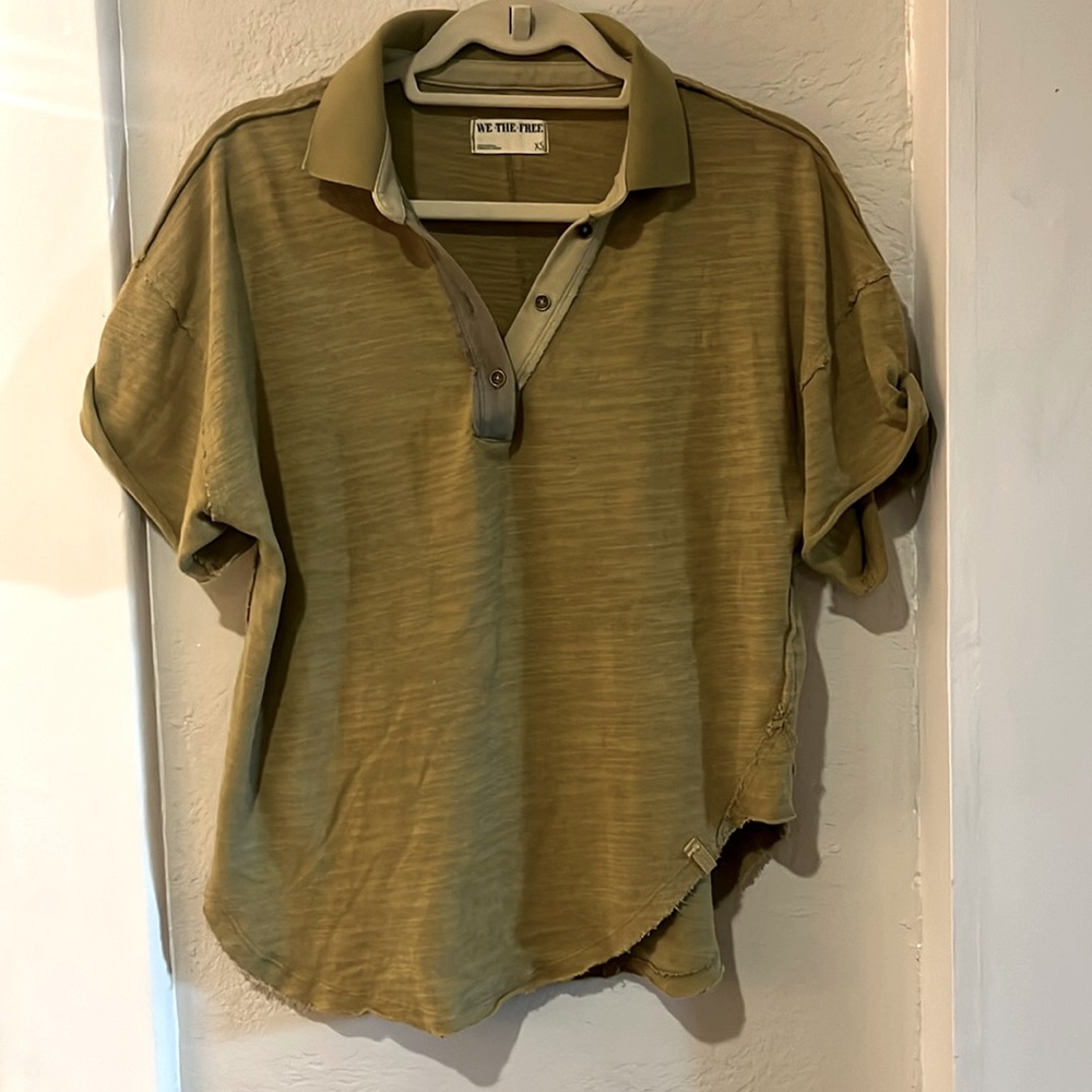 WE THE FREE Collar Top. Raw Hems.